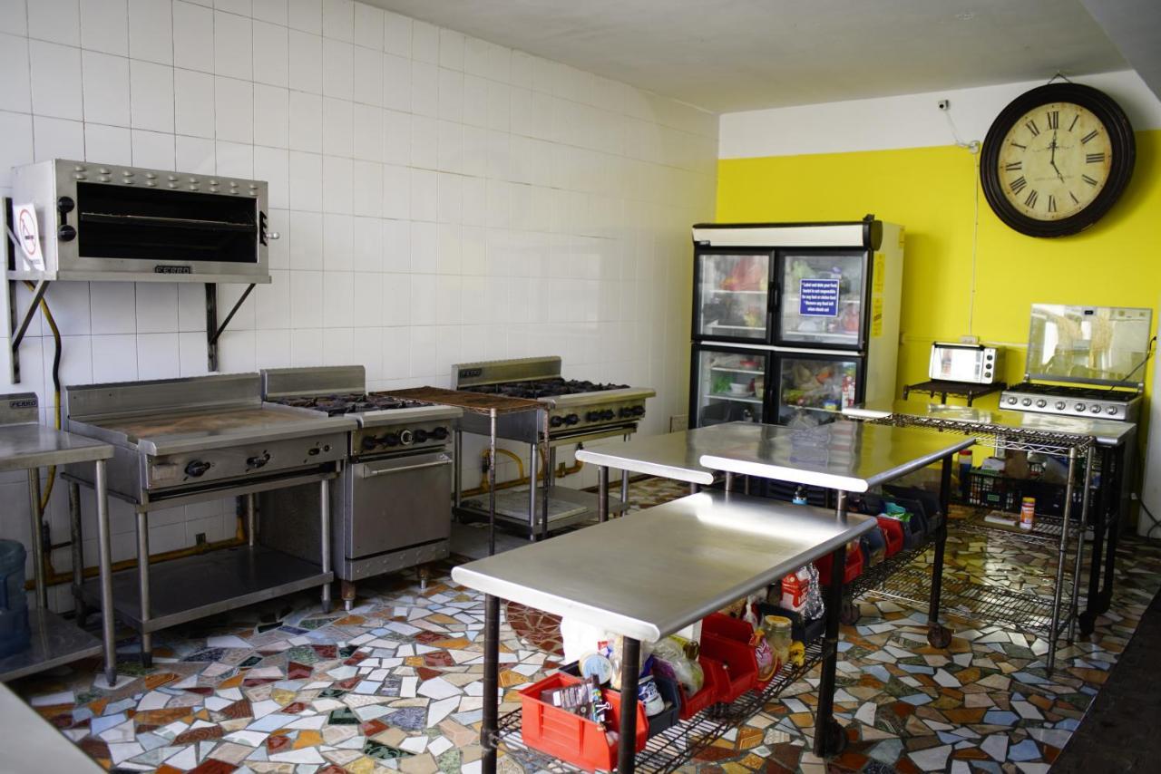 טולום Weary Traveler Hostel מראה חיצוני תמונה