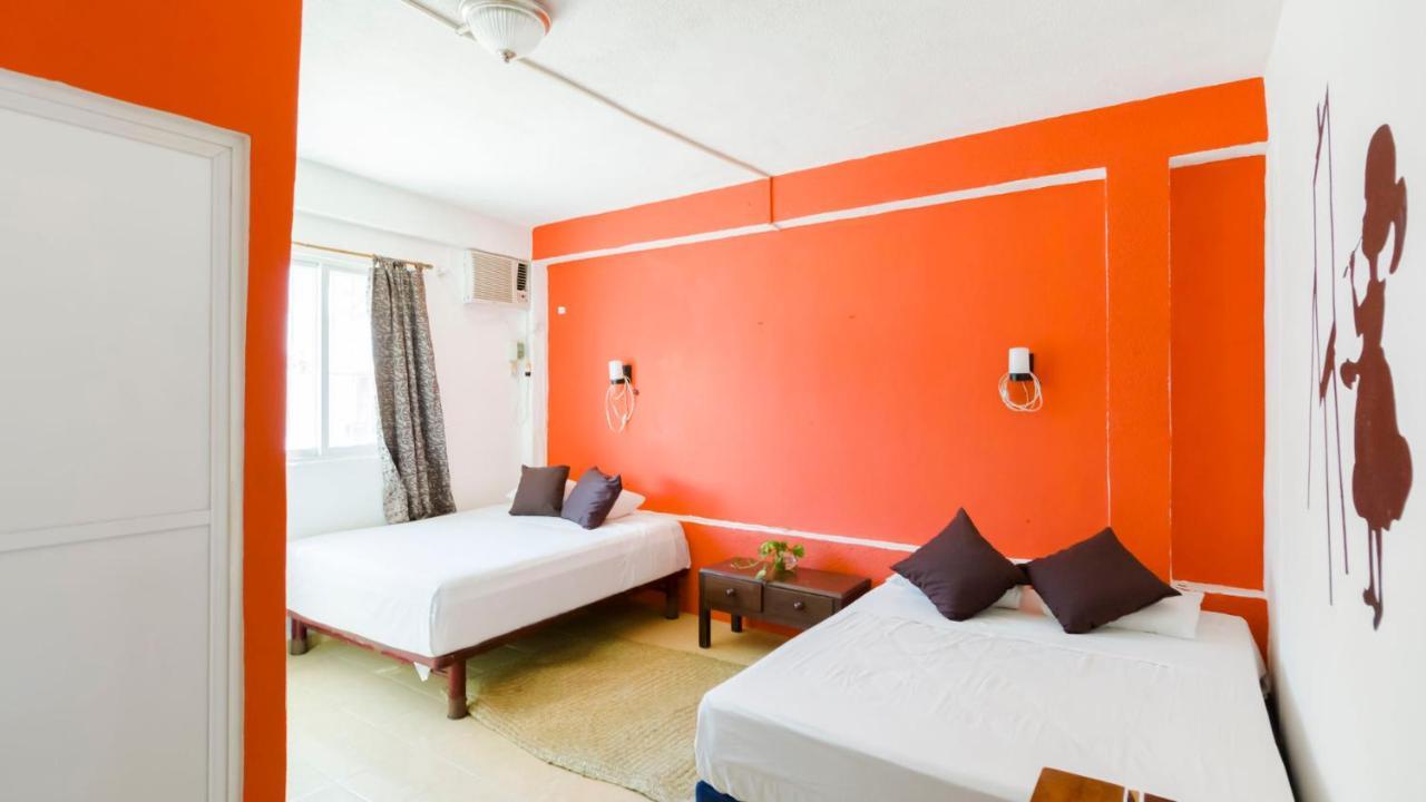 טולום Weary Traveler Hostel חדר תמונה