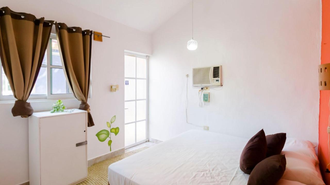 טולום Weary Traveler Hostel חדר תמונה