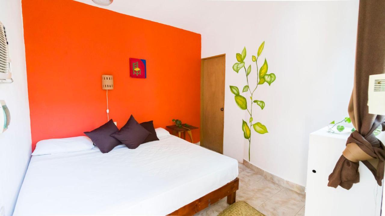 טולום Weary Traveler Hostel חדר תמונה