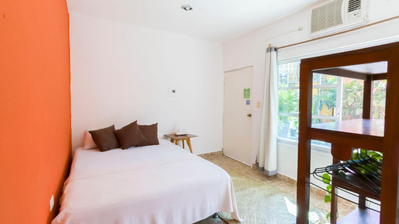 טולום Weary Traveler Hostel חדר תמונה